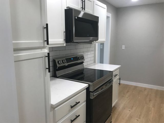 1924 Oak Hill Circle, Dallas, TX 75217