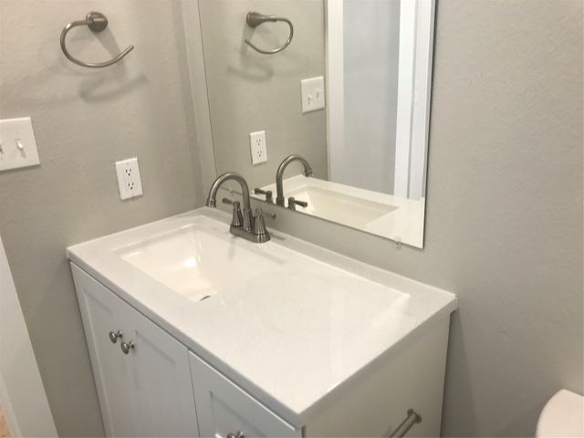 1924 Oak Hill Circle, Dallas, TX 75217