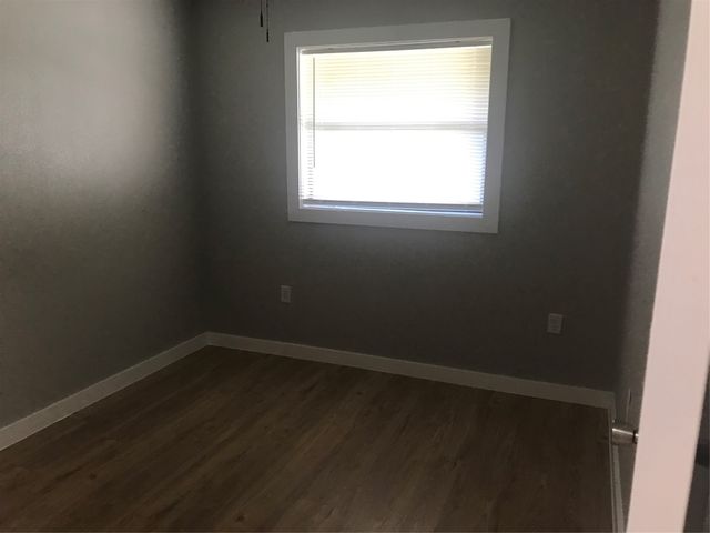 1924 Oak Hill Circle, Dallas, TX 75217