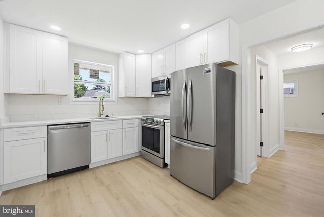 3429 YATARUBA DR, Baltimore, MD 21207
