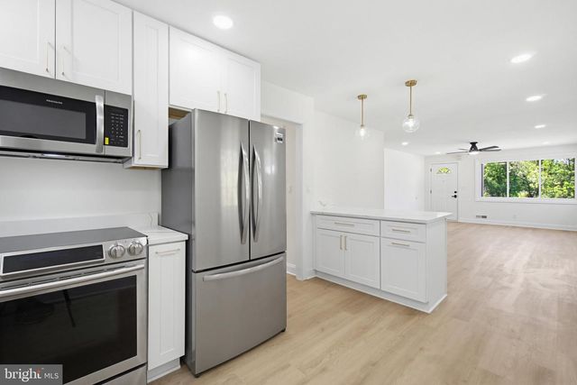 3429 YATARUBA DR, Baltimore, MD 21207