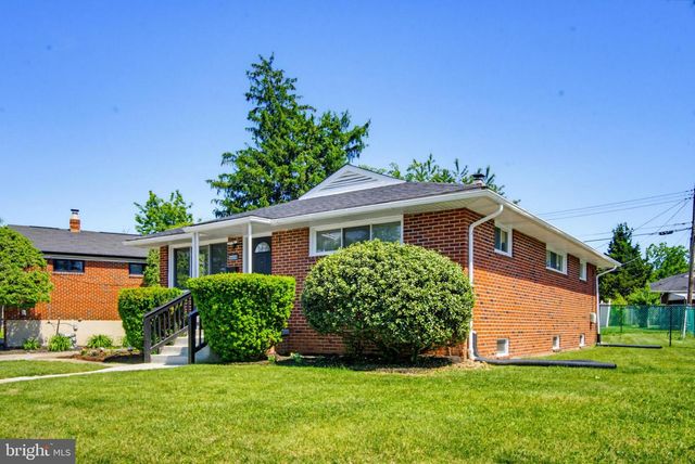 3429 YATARUBA DR, Baltimore, MD 21207