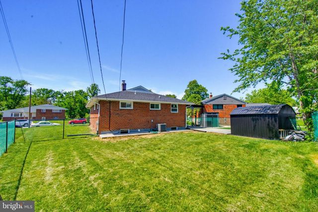 3429 YATARUBA DR, Baltimore, MD 21207