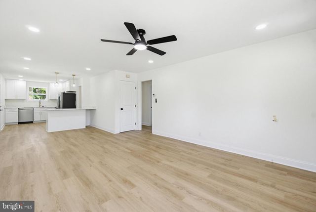 3429 YATARUBA DR, Baltimore, MD 21207
