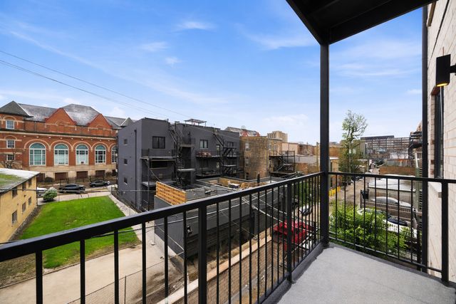 1355 N Western Avenue 2A, Chicago, IL 60622