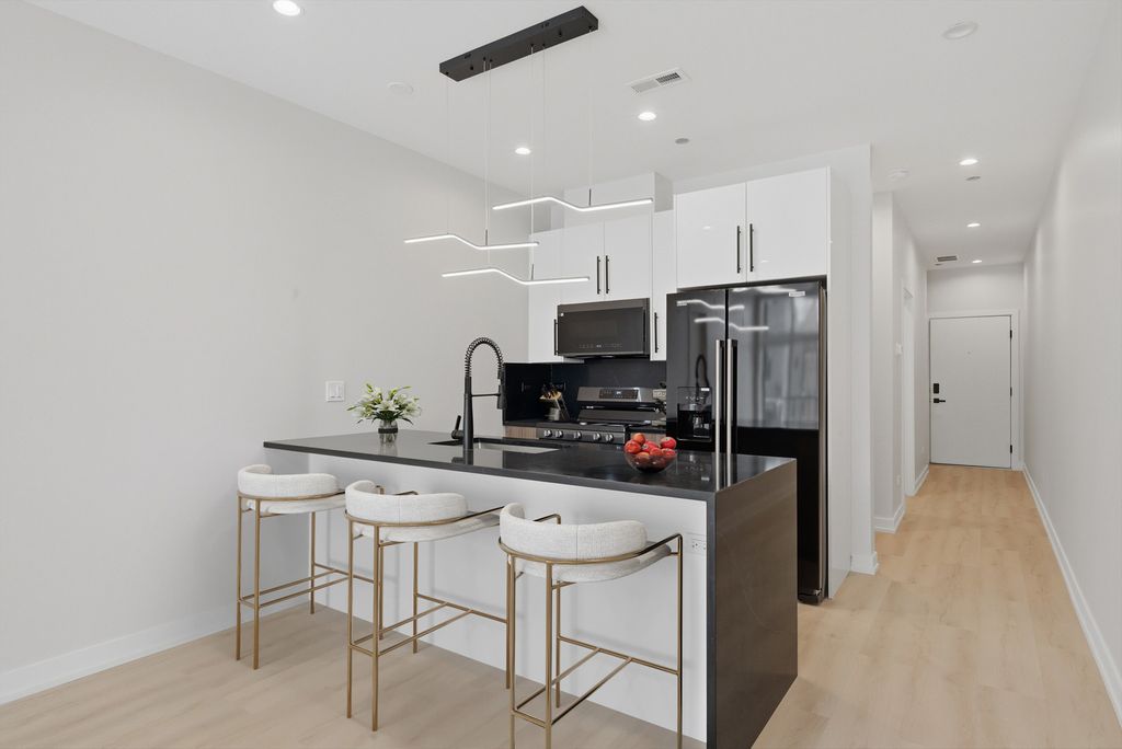 1355 N Western Avenue 2A, Chicago, IL 60622 — photo 3