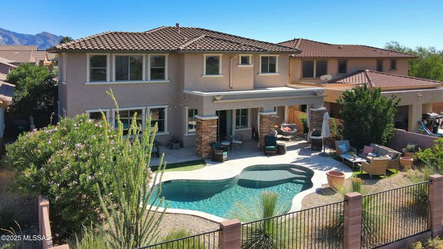 12269 N Whistling Wind Avenue, Marana, AZ 85658