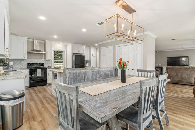 1 Guadalajara Lane, Hot Springs Village, AR 71909