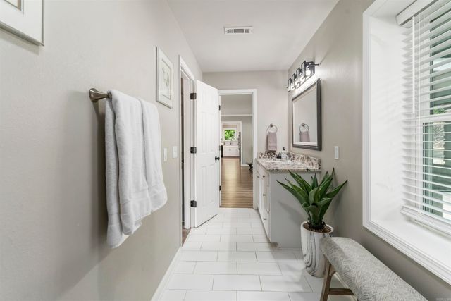 1 Guadalajara Lane, Hot Springs Village, AR 71909