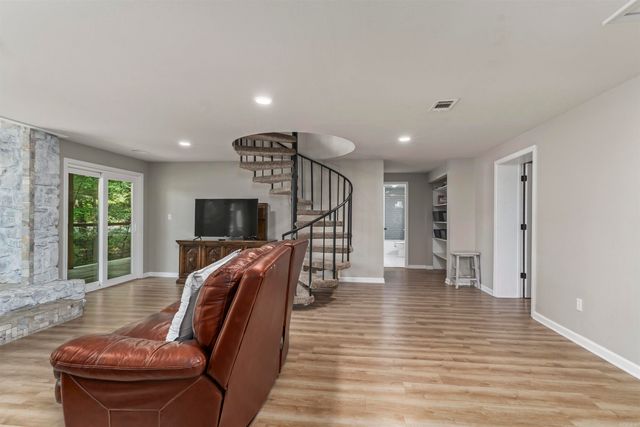 1 Guadalajara Lane, Hot Springs Village, AR 71909