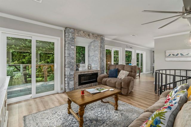 1 Guadalajara Lane, Hot Springs Village, AR 71909