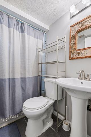6625 Wyoming Avenue N, Brooklyn Park, MN 55428