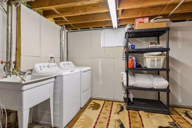6625 Wyoming Avenue N, Brooklyn Park, MN 55428