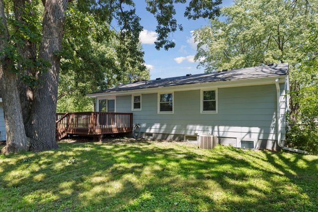 6625 Wyoming Avenue N, Brooklyn Park, MN 55428