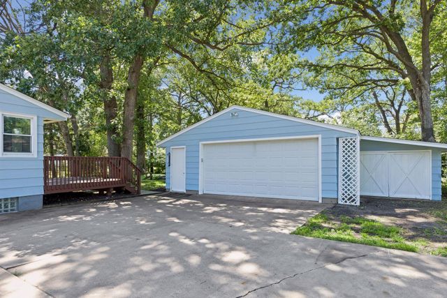 6625 Wyoming Avenue N, Brooklyn Park, MN 55428