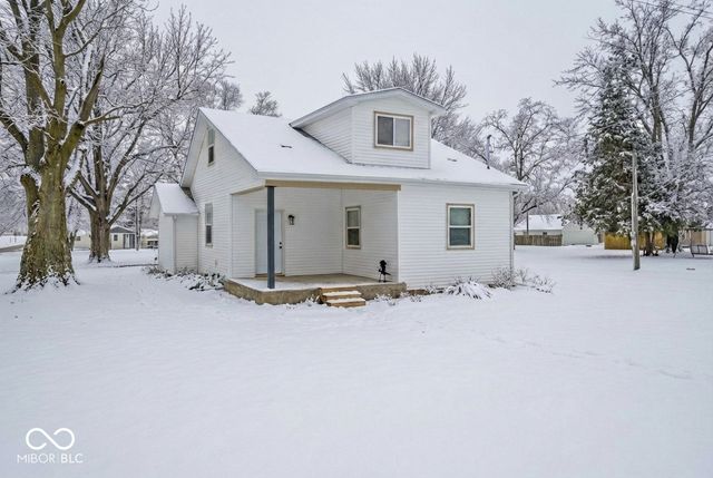 2435 S D Street, Elwood, IN 46036