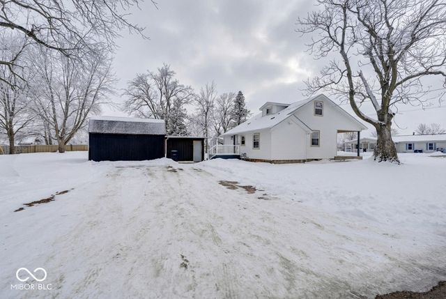 2435 S D Street, Elwood, IN 46036