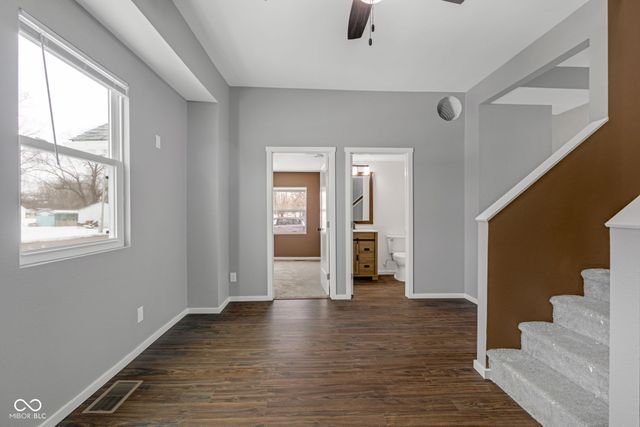 2435 S D Street, Elwood, IN 46036