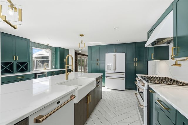 124 Everett Street, Natick, MA 01760