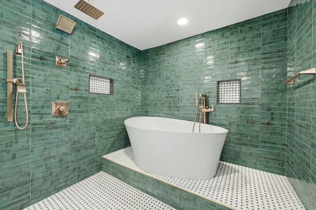 124 Everett Street, Natick, MA 01760