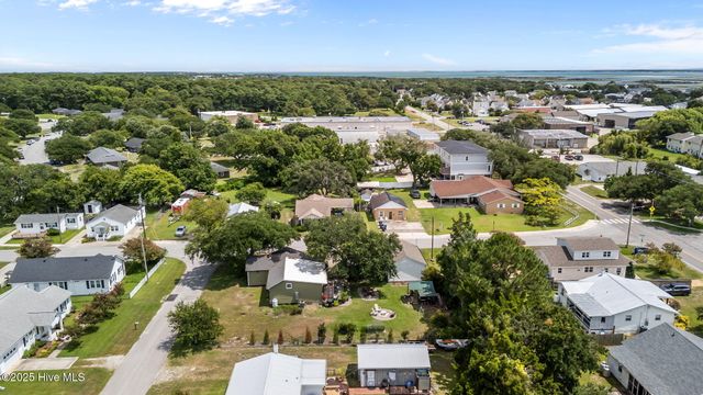 102 Carteret Avenue, Beaufort, NC 28516