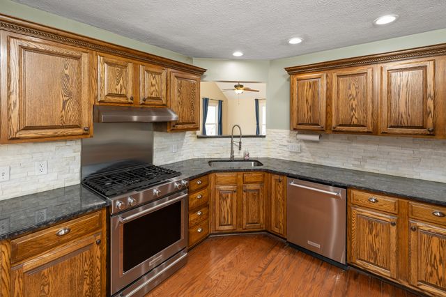 200 Lei Lani Dr, Lebanon, TN 37087