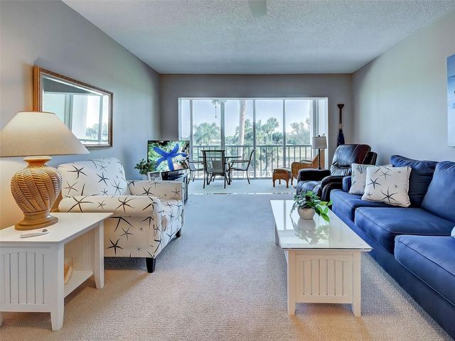 408 CERROMAR CIRCLE S 233, Venice, FL 34293