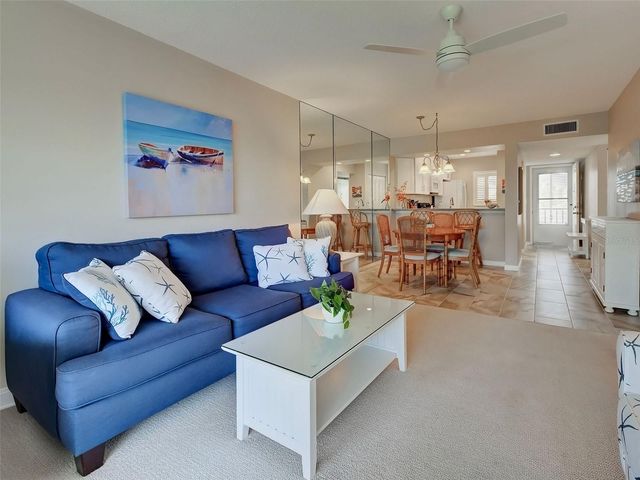 408 CERROMAR CIRCLE S 233, Venice, FL 34293