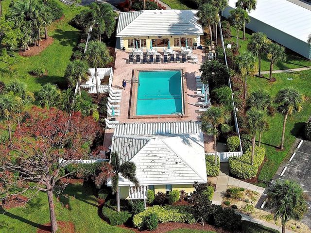 408 CERROMAR CIRCLE S 233, Venice, FL 34293