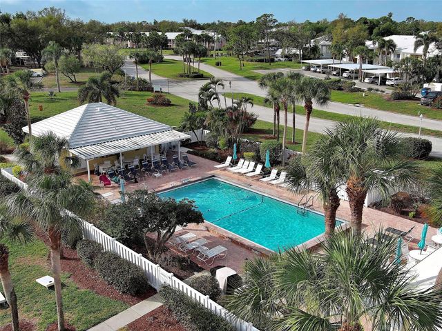 408 CERROMAR CIRCLE S 233, Venice, FL 34293