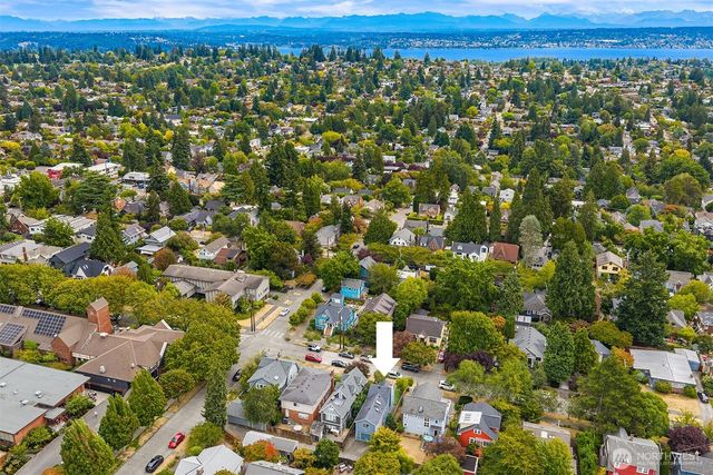 6049 33rd Avenue NE, Seattle, WA 98115