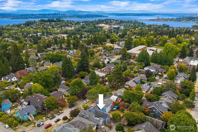 6049 33rd Avenue NE, Seattle, WA 98115