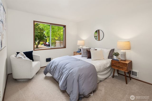 6049 33rd Avenue NE, Seattle, WA 98115