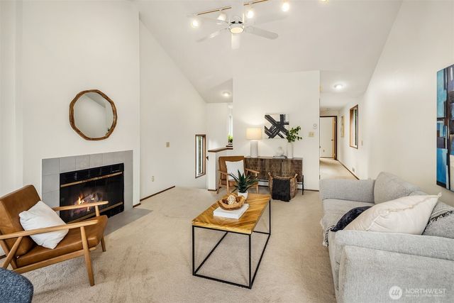 6049 33rd Avenue NE, Seattle, WA 98115