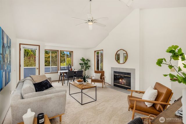 6049 33rd Avenue NE, Seattle, WA 98115