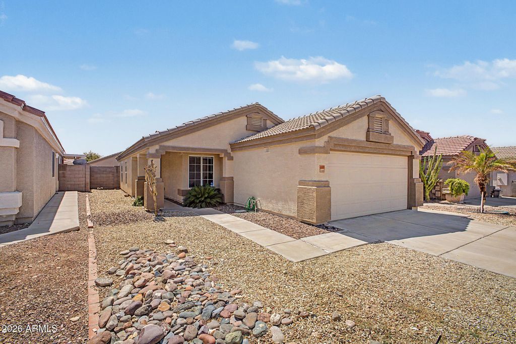 11339 W MADISEN ELLISE Drive, Surprise, AZ 85378 — photo 4
