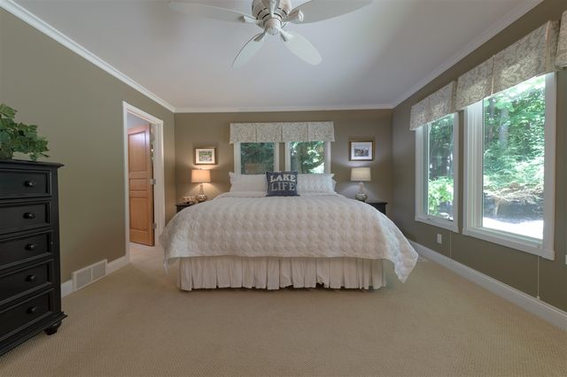 848 W Center Street, Douglas, MI 49406