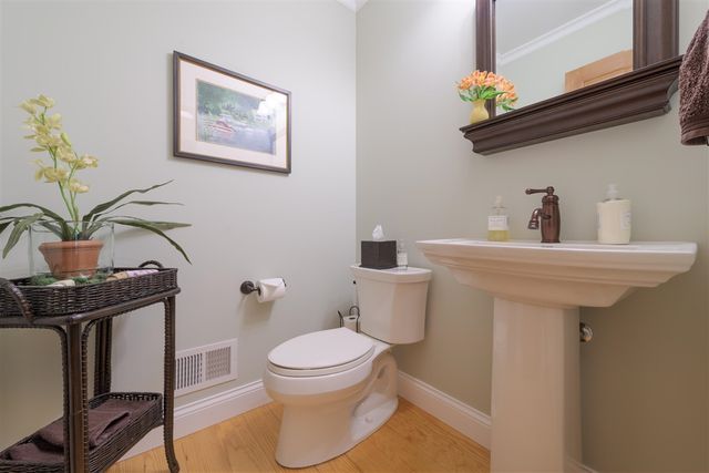 848 W Center Street, Douglas, MI 49406