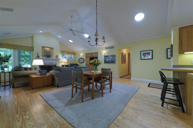 848 W Center Street, Douglas, MI 49406