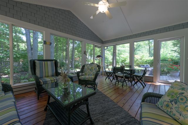 848 W Center Street, Douglas, MI 49406