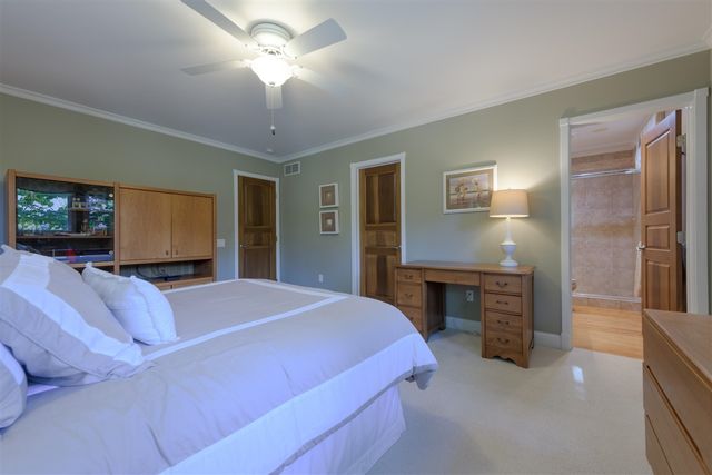 848 W Center Street, Douglas, MI 49406