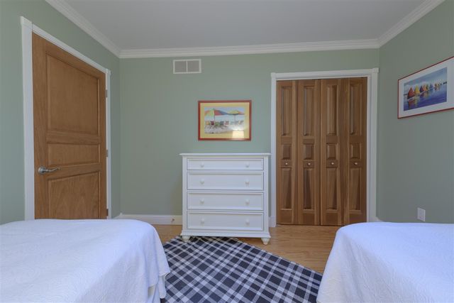 848 W Center Street, Douglas, MI 49406