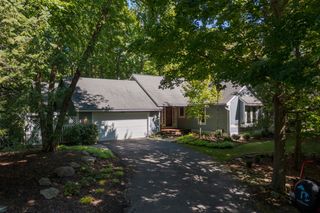 848 W Center Street, Douglas, MI 49406