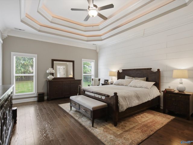 15 Taylors Brook Way SE, Gurley, AL 35748