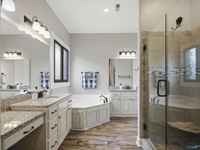 15 Taylors Brook Way SE, Gurley, AL 35748