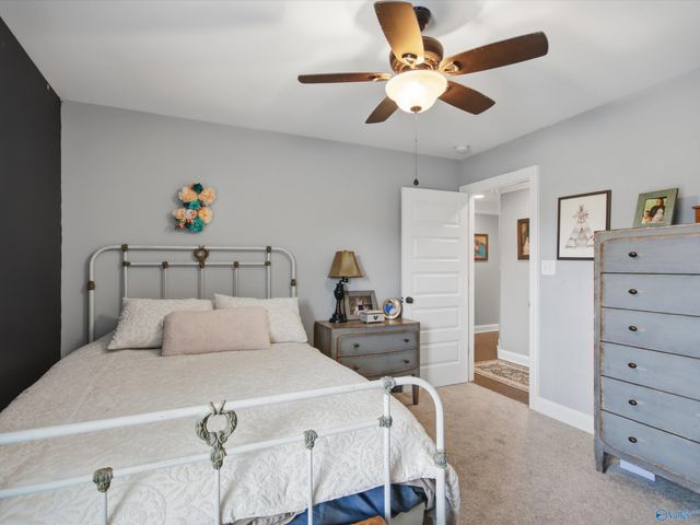 15 Taylors Brook Way SE, Gurley, AL 35748