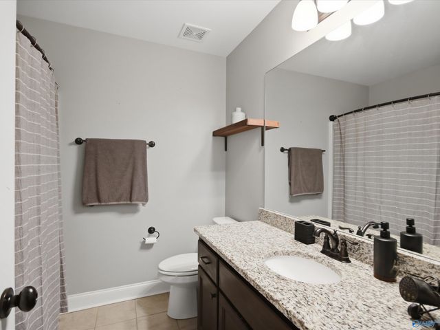 15 Taylors Brook Way SE, Gurley, AL 35748