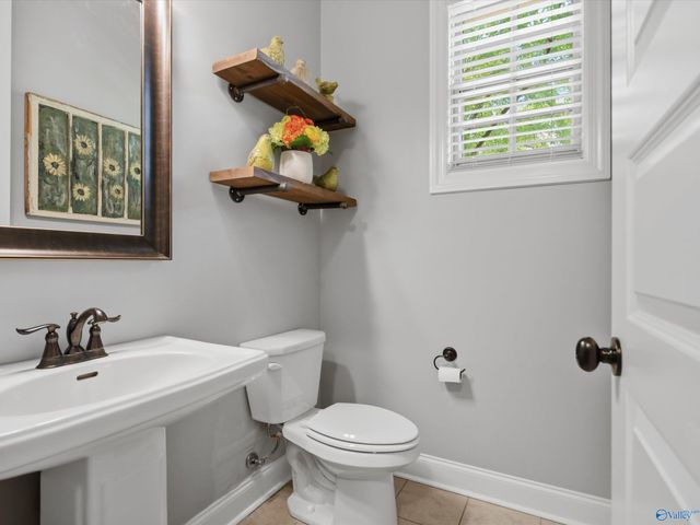 15 Taylors Brook Way SE, Gurley, AL 35748