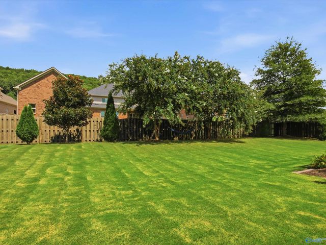 15 Taylors Brook Way SE, Gurley, AL 35748