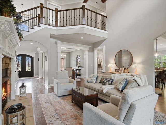 15 Taylors Brook Way SE, Gurley, AL 35748
